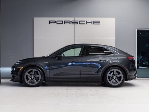 Certified 2026 Porsche Macan 4 Electric AWD/4WD image 2