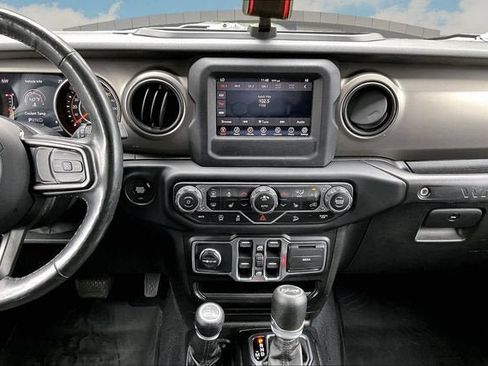 Used 2019 Jeep Wrangler Unlimited Sport S AWD/4WD image 6