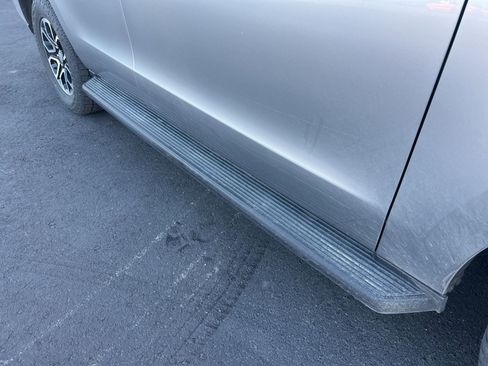 Used 2024 Ford Expedition XLT image 14