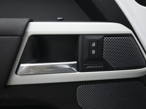 Used 2021 Land Rover Defender 110 S image 22