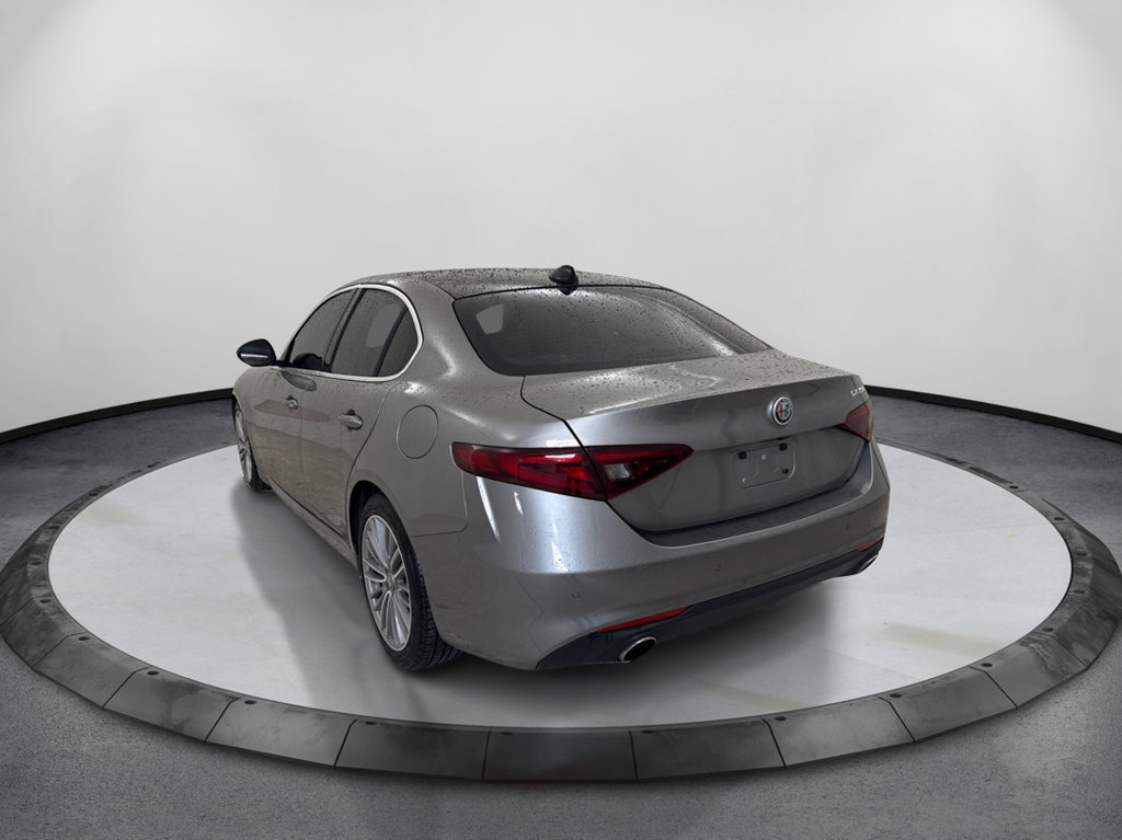 Used 2019 Alfa Romeo Giulia Ti w/ Quick Order Package 22Z Lusso RWD image 8