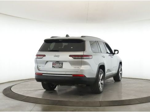 Used 2021 Jeep Grand Cherokee L Limited w/ Luxury Tech Group II image 7