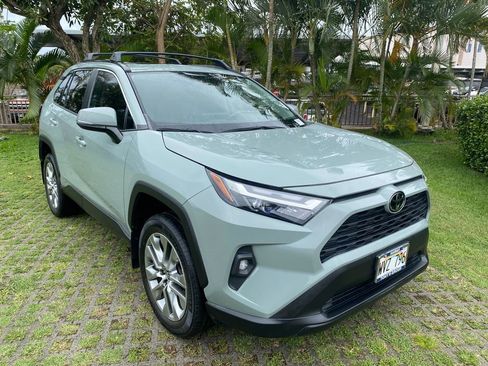 Used 2022 Toyota RAV4 XLE Premium FWD image 1