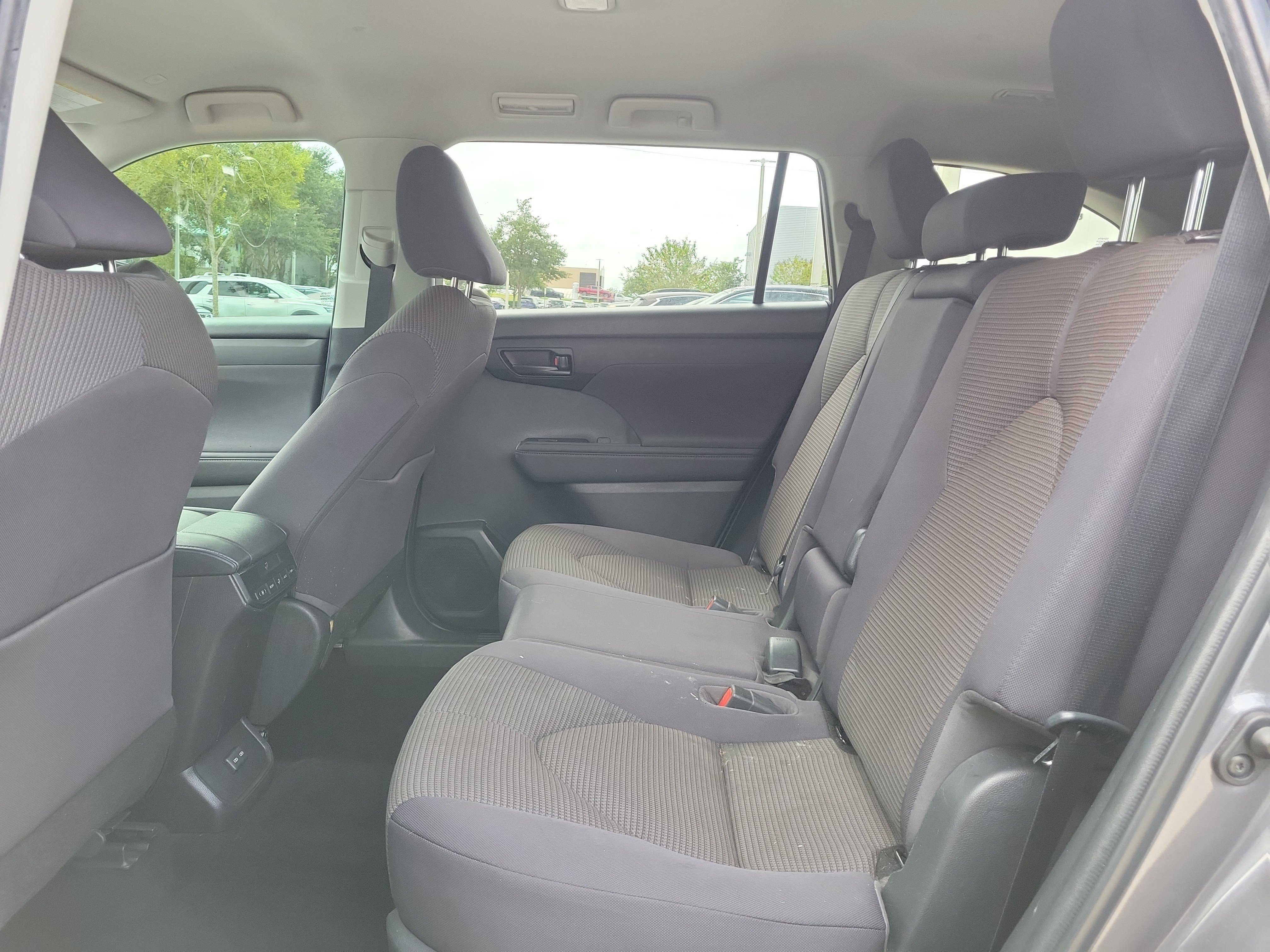 Used 2023 Toyota Highlander L w/ Protection Package #3 (TMS) FWD image 16