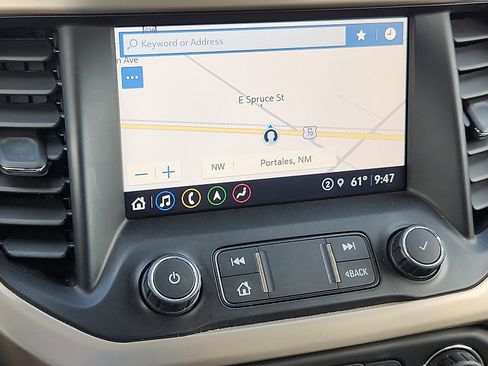 Used 2022 GMC Acadia Denali image 17