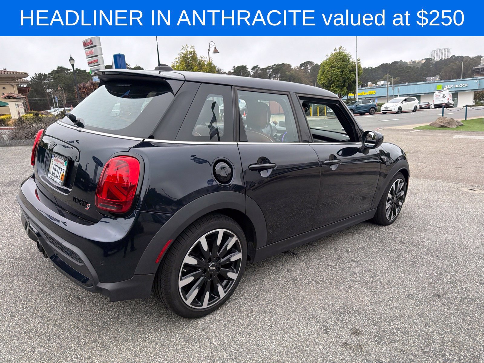 Used 2022 MINI Cooper S w/ Driver Assistance Package FWD image 9