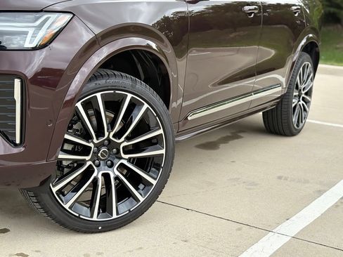 New 2026 Volvo XC90 B6 Plus w/ Protection Package Premier AWD/4WD image 9