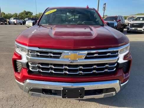 Used 2023 Chevrolet Silverado 1500 LTZ AWD/4WD image 9