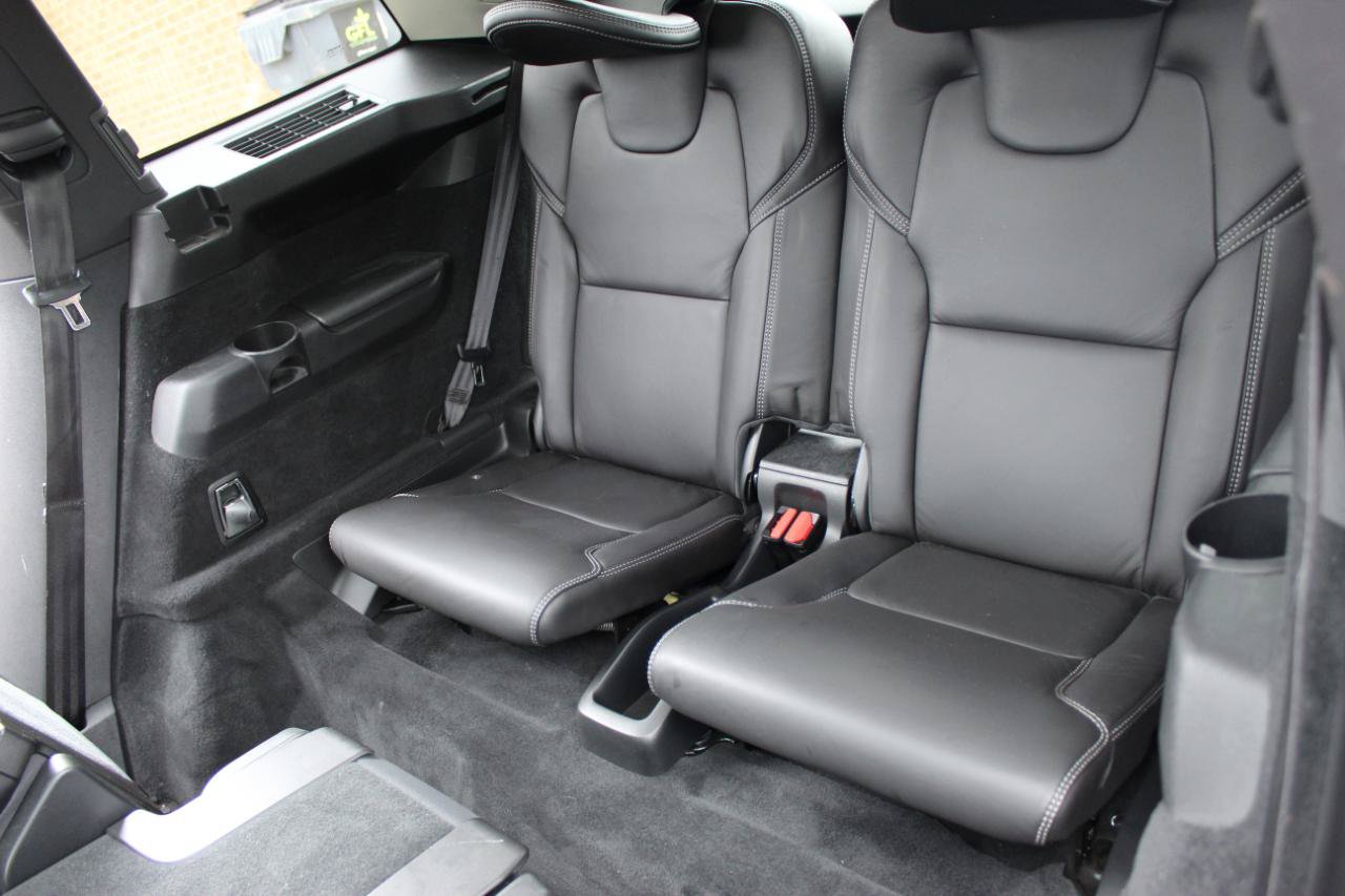 Used 2017 Volvo XC90 T6 Momentum AWD/4WD image 14