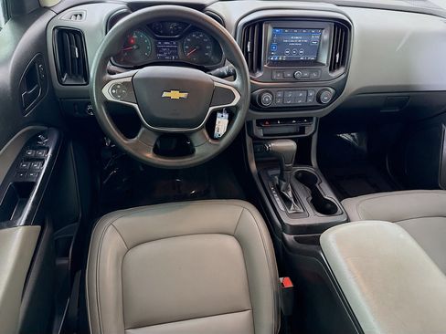 Used 2019 Chevrolet Colorado W/T w/ Custom Special Edition image 16