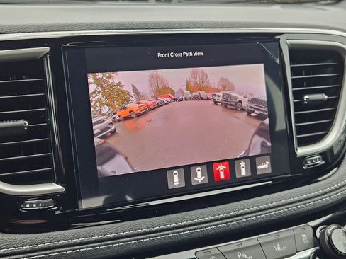 New 2026 Chrysler Pacifica Select image 27