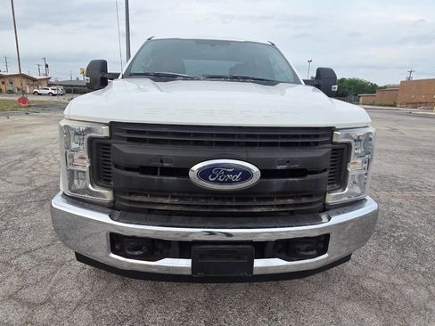 Used 2019 Ford F250 XL w/ Power Equipment Group AWD/4WD image 14