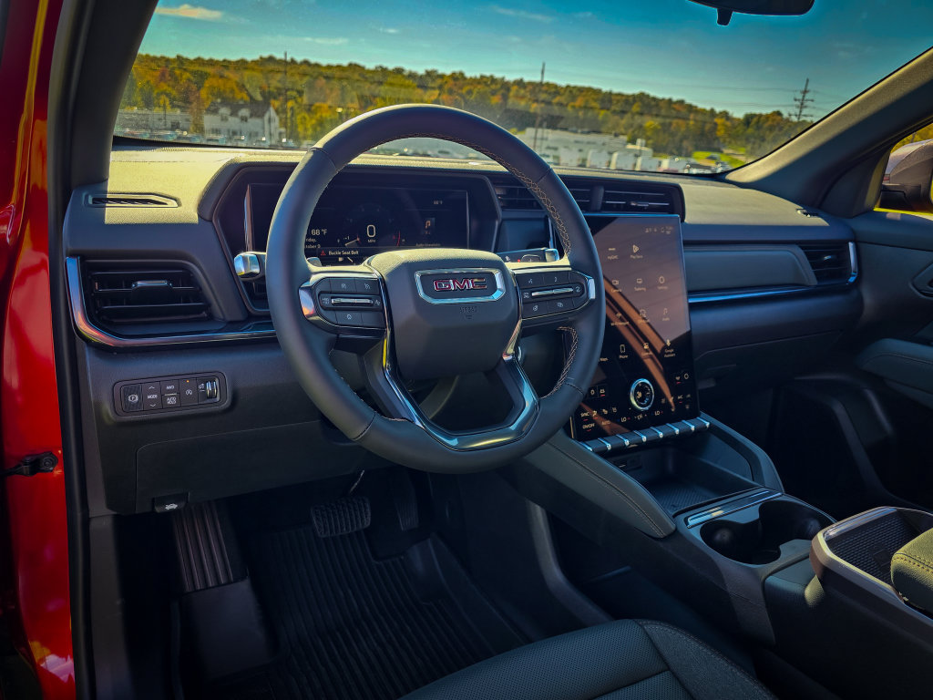 New 2027 GMC Terrain AT4 w/ Convenience Package III AWD/4WD image 14