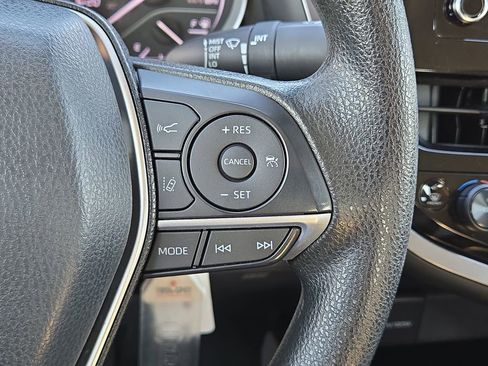 Used 2023 Toyota Camry LE image 27