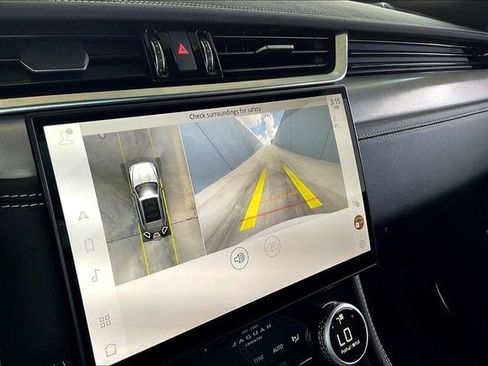 Used 2025 Jaguar F-PACE R-Dynamic S image 26