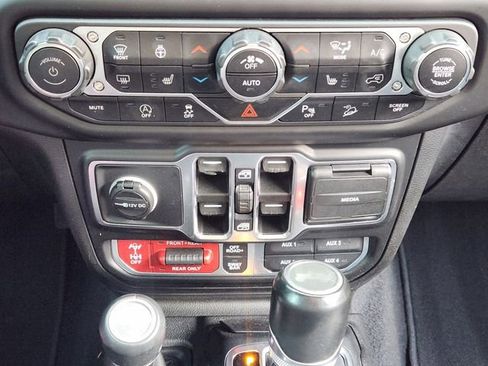 Used 2021 Jeep Wrangler Unlimited Rubicon AWD/4WD image 21