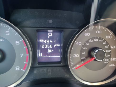 Used 2015 Subaru Forester 2.5i Limited image 33