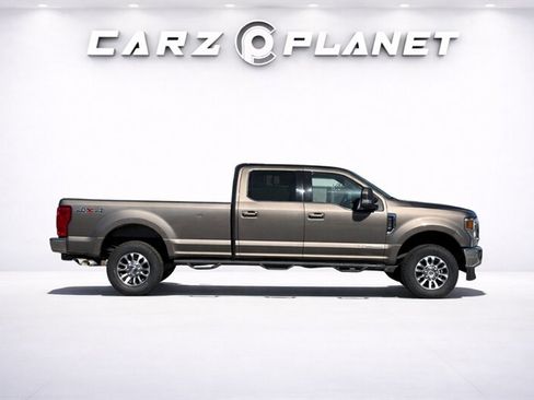 Used 2022 Ford F250 Lariat image 2