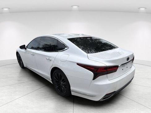 Used 2023 Lexus LS 500 w/ Accessory Package (Z2) RWD image 6