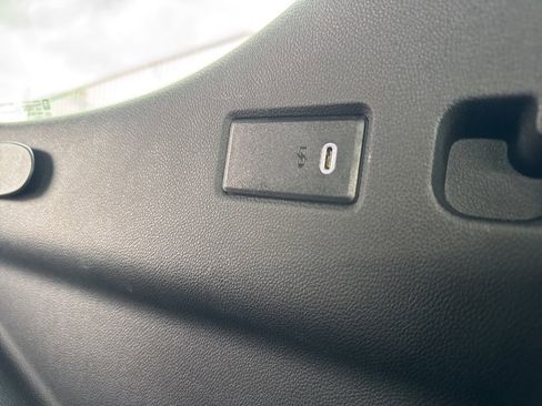 Certified 2022 Chevrolet Tahoe Z71 image 39