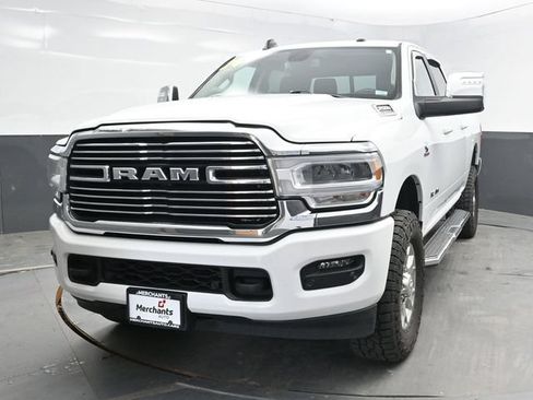 Used 2024 RAM 2500 Laramie AWD/4WD image 2