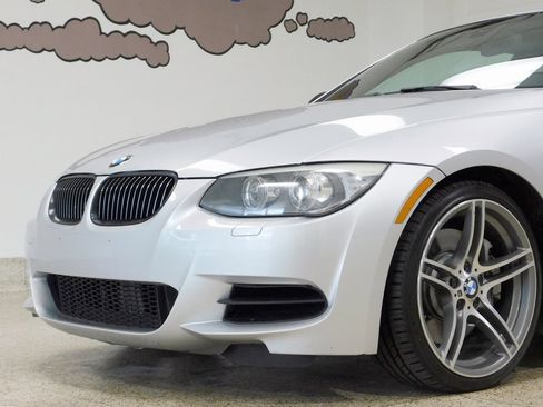 Used 2011 BMW 335is Coupe image 19