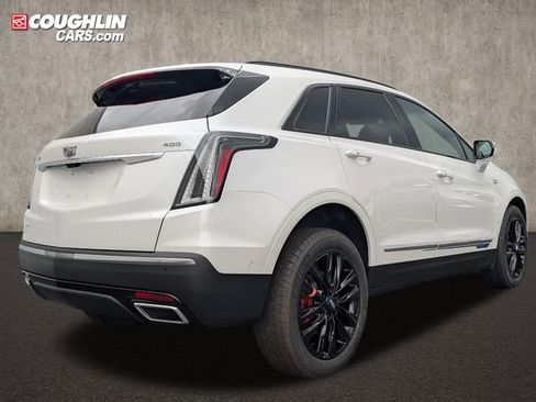 New 2025 Cadillac XT5 Sportv w/ LPO, Blue Accent Package image 7
