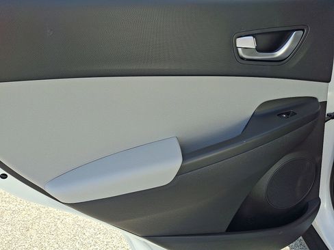 Used 2023 Hyundai Kona SEL w/ Convenience Package image 13