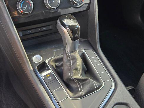 Used 2024 Volkswagen Tiguan S image 28