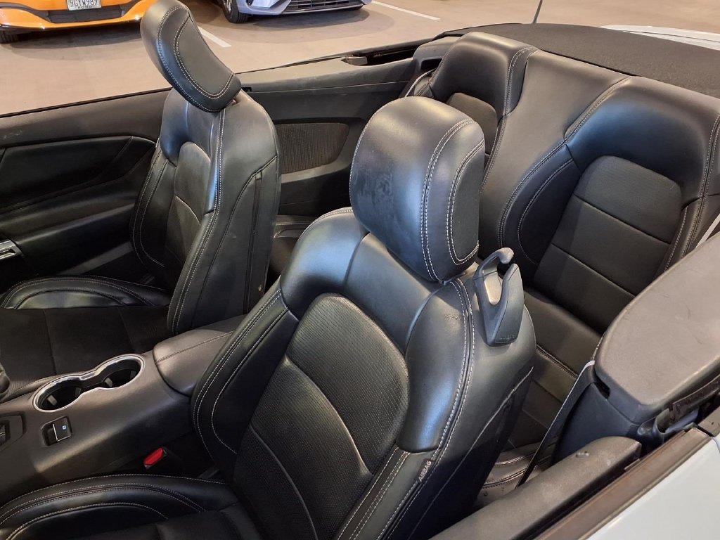 Used 2024 Ford Mustang Premium RWD image 29