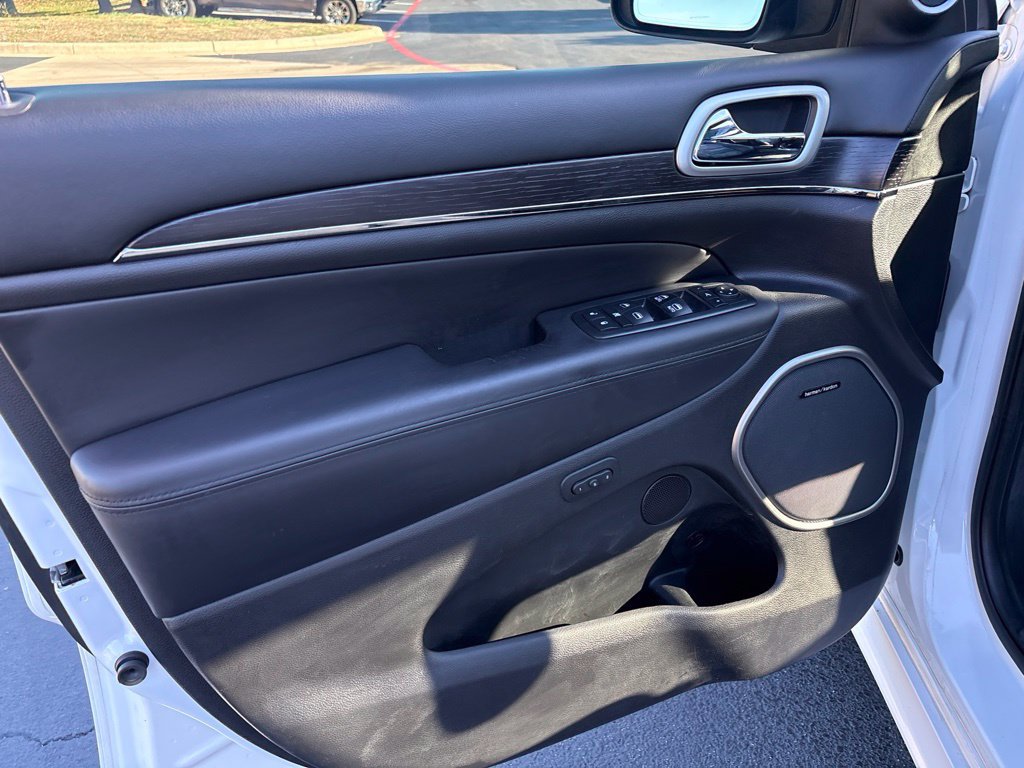 Used 2018 Jeep Grand Cherokee High Altitude AWD/4WD image 11