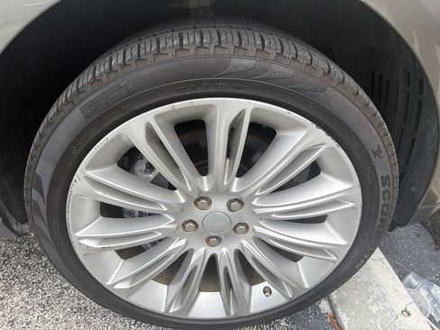 Used 2019 Land Rover Range Rover HSE AWD/4WD image 22