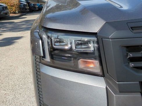 New 2026 Nissan Frontier S image 10