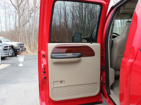 Used 2006 Ford F250 Lariat image 30