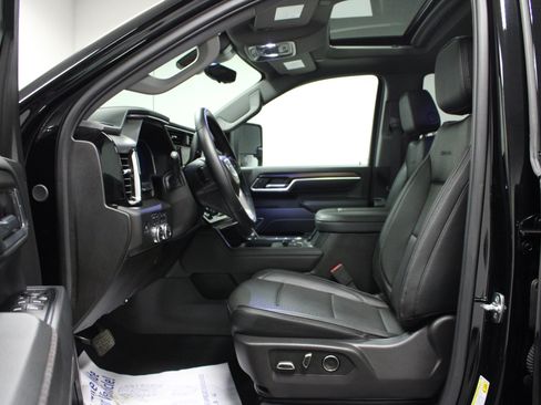 Used 2025 GMC Sierra 2500 Denali AWD/4WD image 12