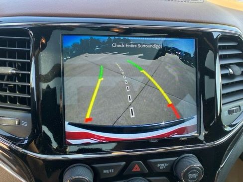 Certified 2021 Jeep Grand Cherokee Overland AWD/4WD image 18