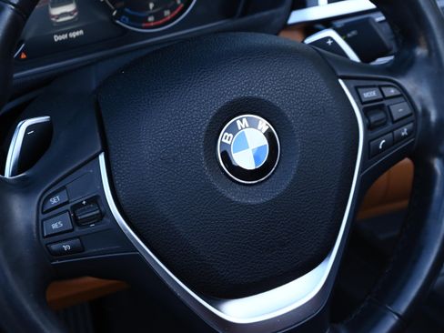 Used 2018 BMW 440i Convertible image 24