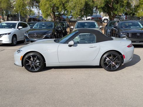 New 2025 MAZDA MX-5 Miata Grand Touring image 2