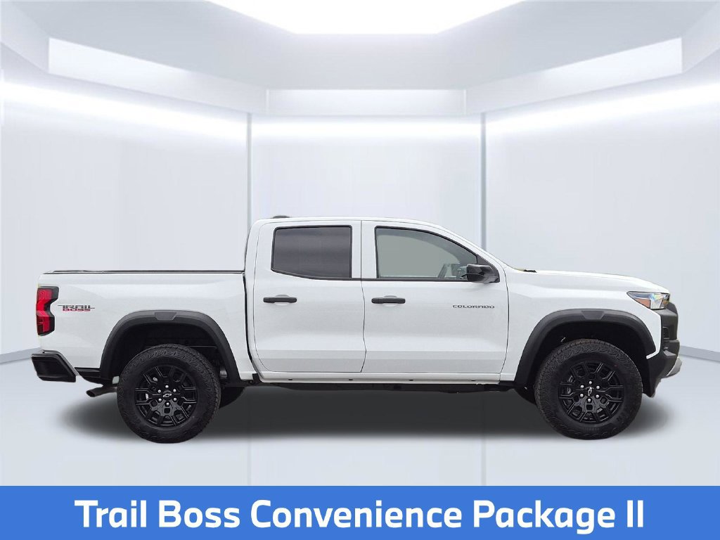 Used 2026 Chevrolet Colorado Trail Boss AWD/4WD image 8
