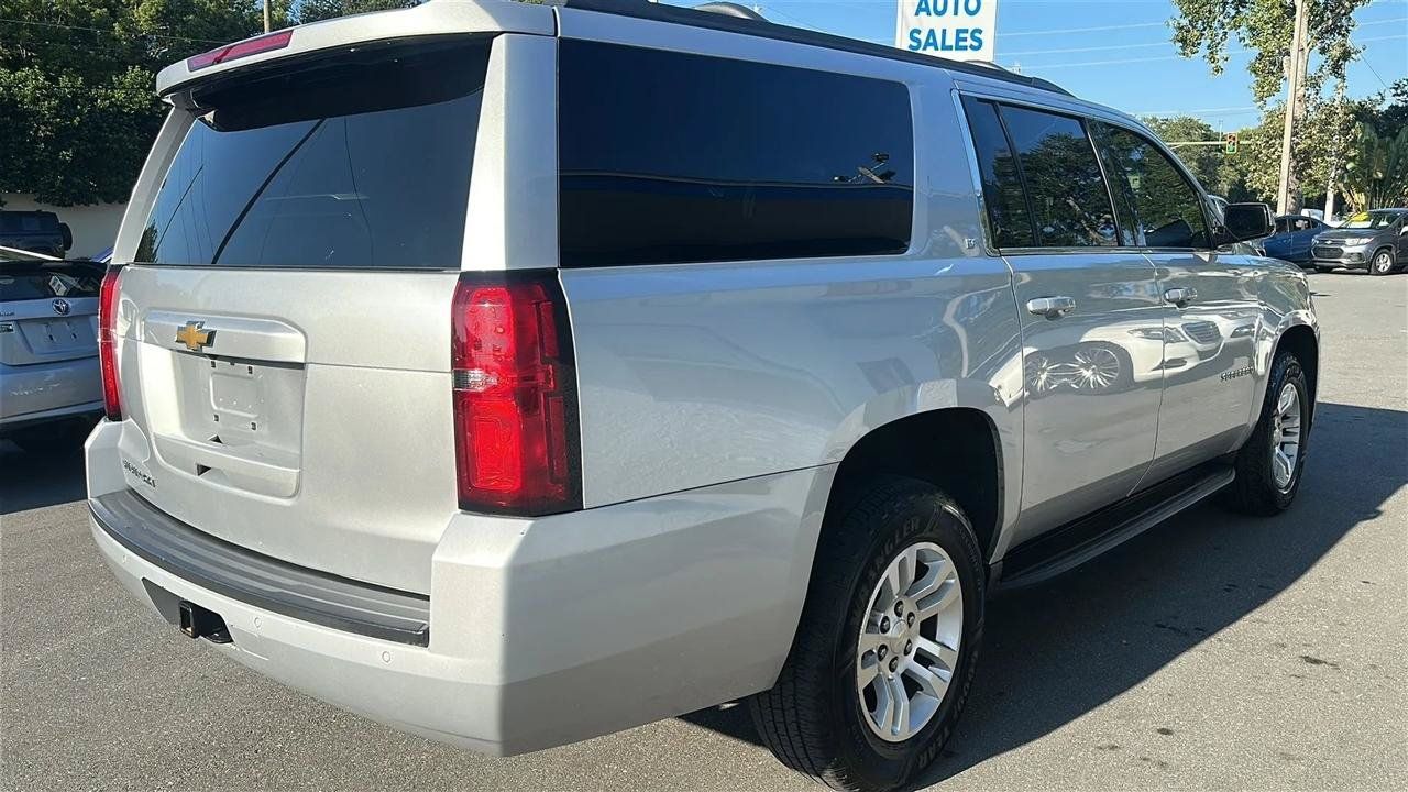Used 2020 Chevrolet Suburban LT AWD/4WD image 9