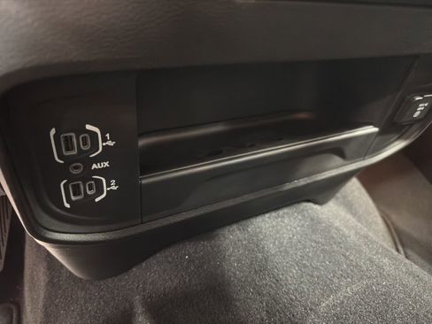 New 2024 RAM 2500 Big Horn w/ Night Edition image 31