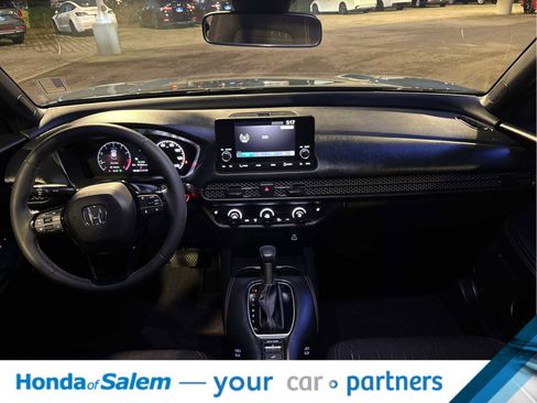 Used 2024 Honda HR-V Sport image 17