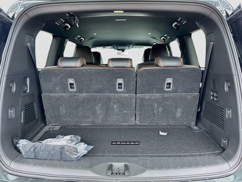 Certified 2025 Nissan Armada SL w/ Captain's Chari Seat Package AWD/4WD image 23