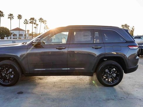 New 2026 Jeep Grand Cherokee Altitude RWD image 14