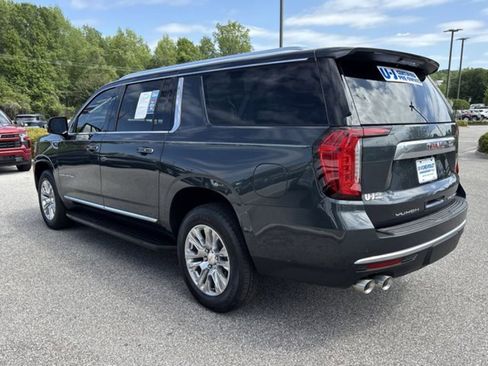 Used 2022 GMC Yukon XL Denali RWD image 5