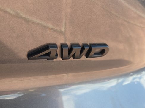 Used 2024 Nissan Pathfinder Rock Creek AWD/4WD image 31