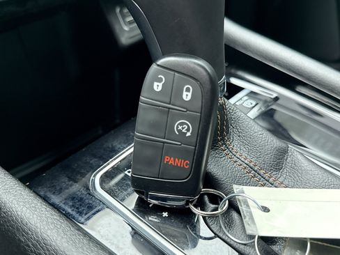 Used 2022 Jeep Compass Limited AWD/4WD image 22