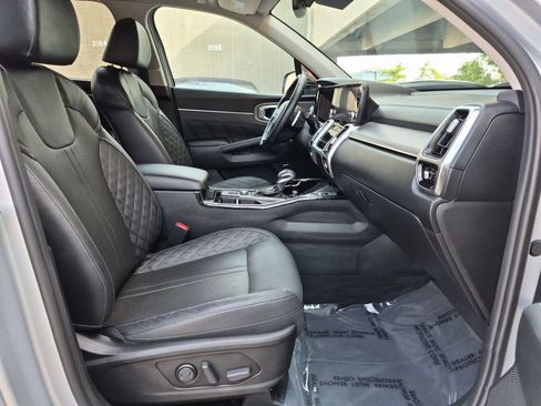 Used 2021 Kia Sorento SX Prestige AWD/4WD image 21