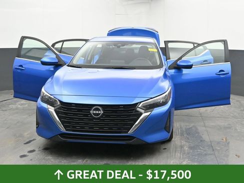 Used 2025 Nissan Sentra SV image 55