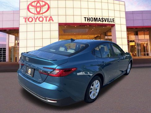 New 2025 Toyota Camry LE w/ Convenience Package image 5